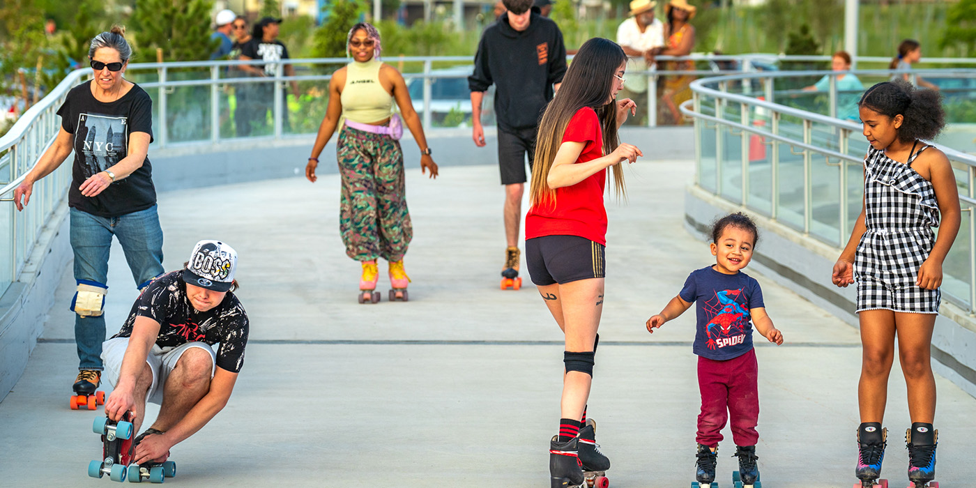 The Ribbon, supported by the Hylant Family Foundation, is a 1,000 foot loop trail featuring rolling hills and soft curves for a uniquely Metroparks roller skating experience. The Ribbon is connected to a 5,000 square foot skating pond that offers a traditional rink experience for beginners and a series of special events and programs.